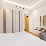 Daniels Stylish 1Br At Jumeirah Garden City