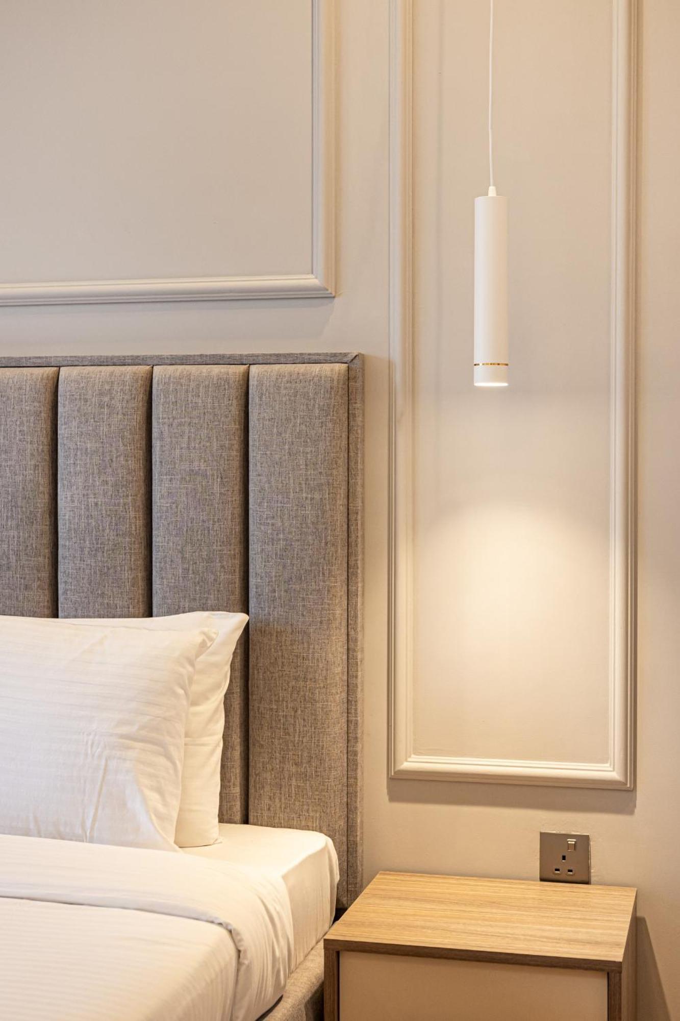 Daniels Stylish 1br At Jumeirah Garden *