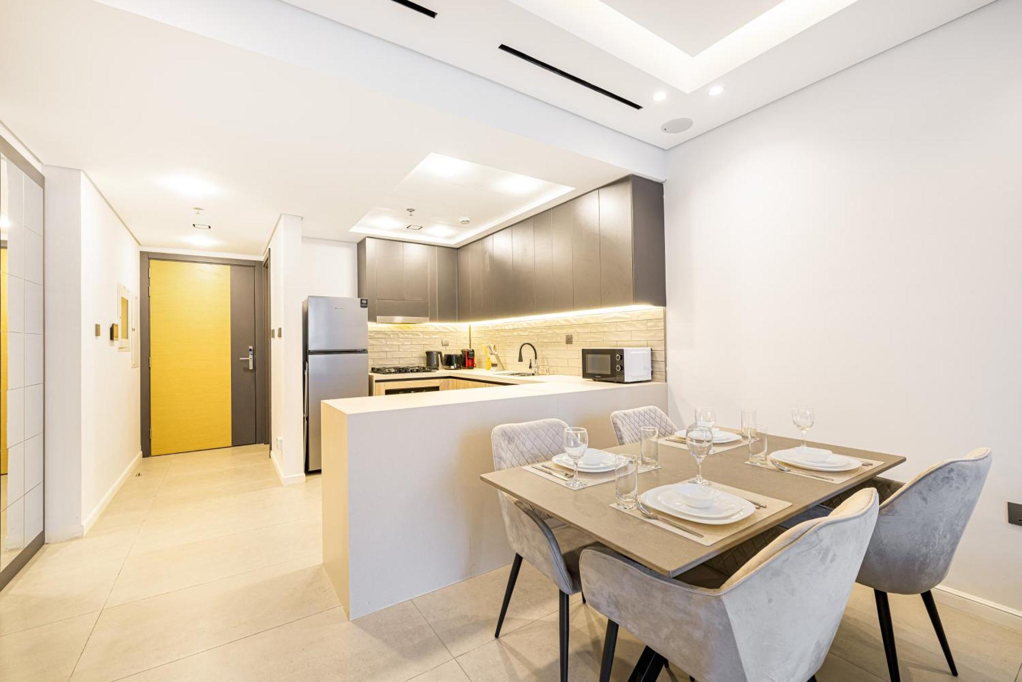 Daniels Stylish 1br At Jumeirah Garden Apartment