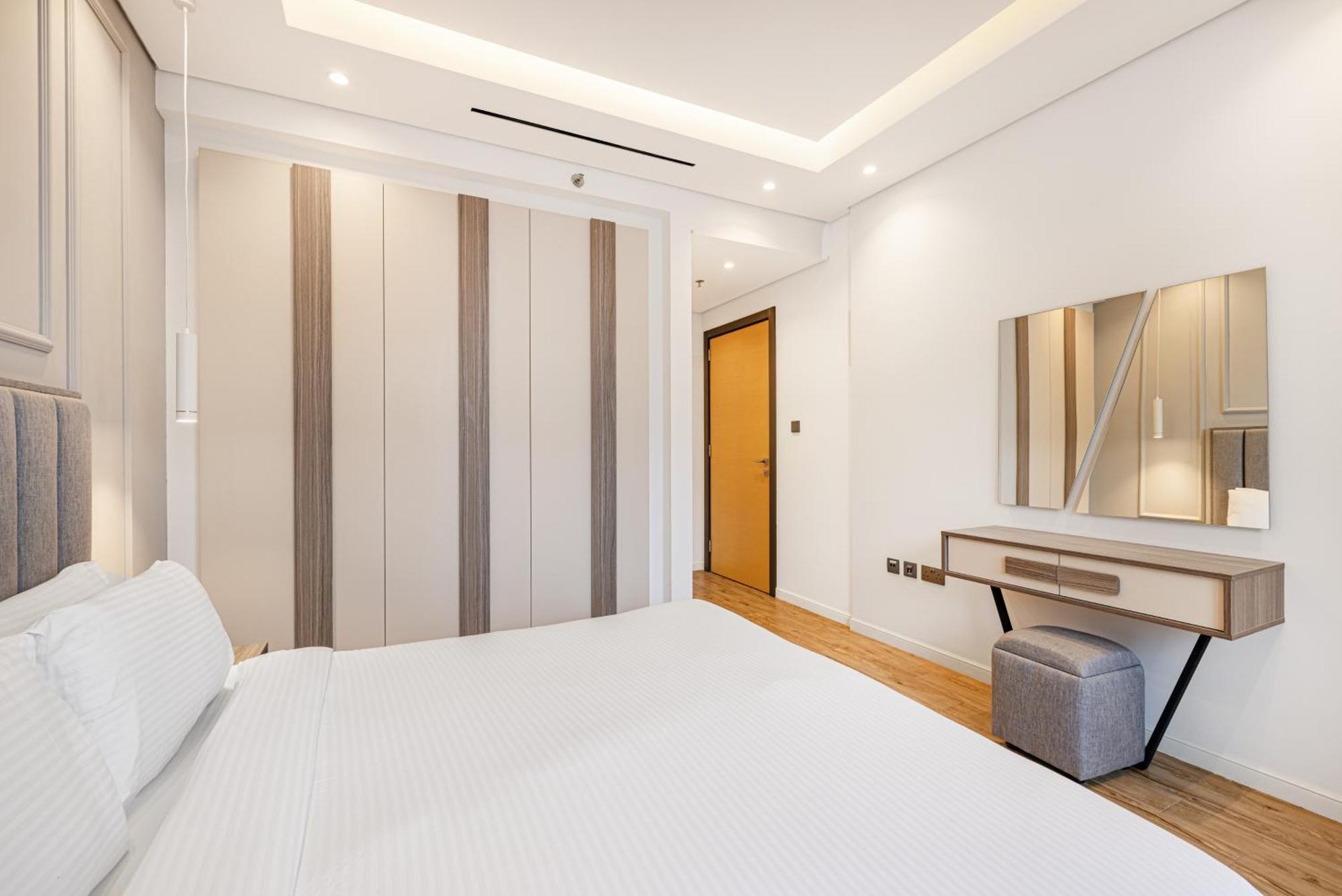 Daniels Stylish 1br At Jumeirah Garden * Dubai